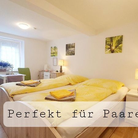 Apartment Gruener Fuerst Mit Sitzecke Im Innenhof & Naehe Park & Erdgeschoss Bad Muskau Luaran gambar