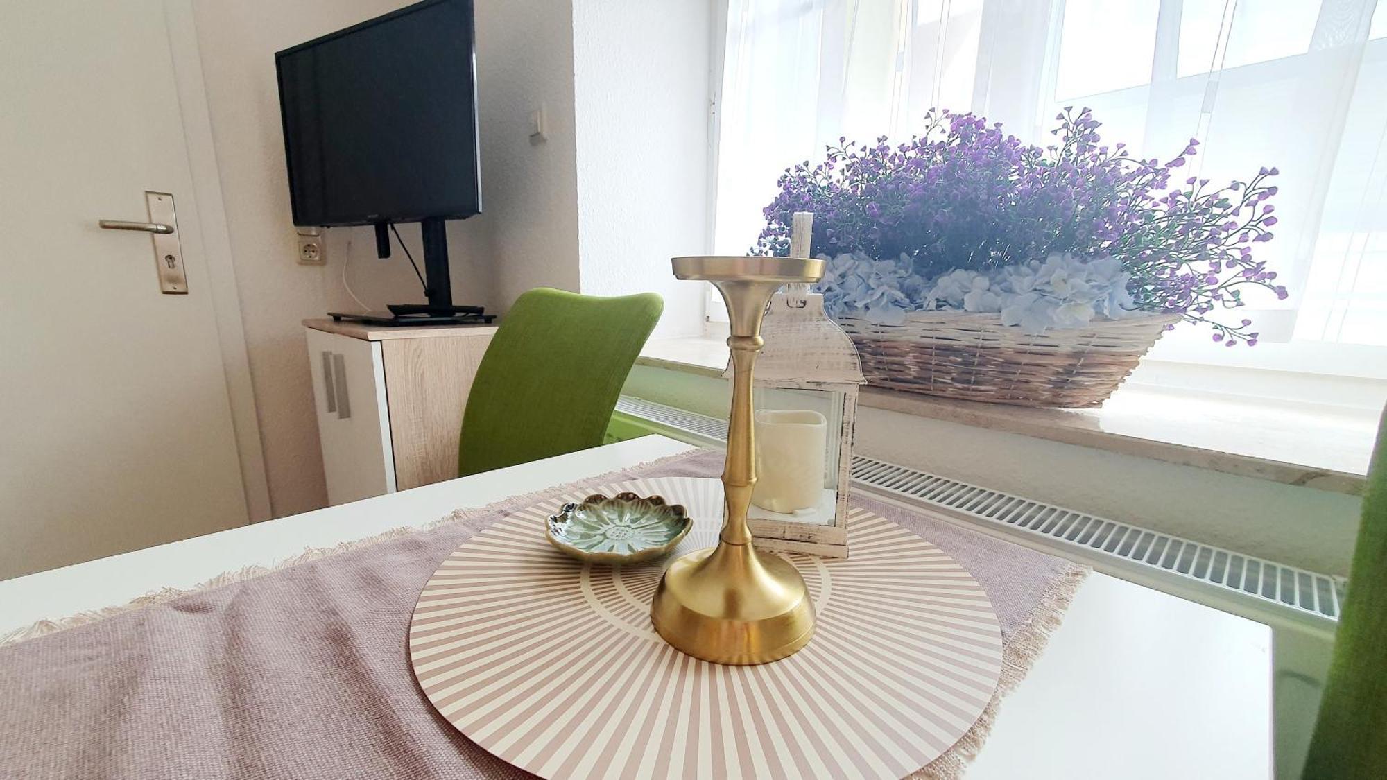 Apartment Gruener Fuerst Mit Sitzecke Im Innenhof & Naehe Park & Erdgeschoss Bad Muskau Bilik gambar