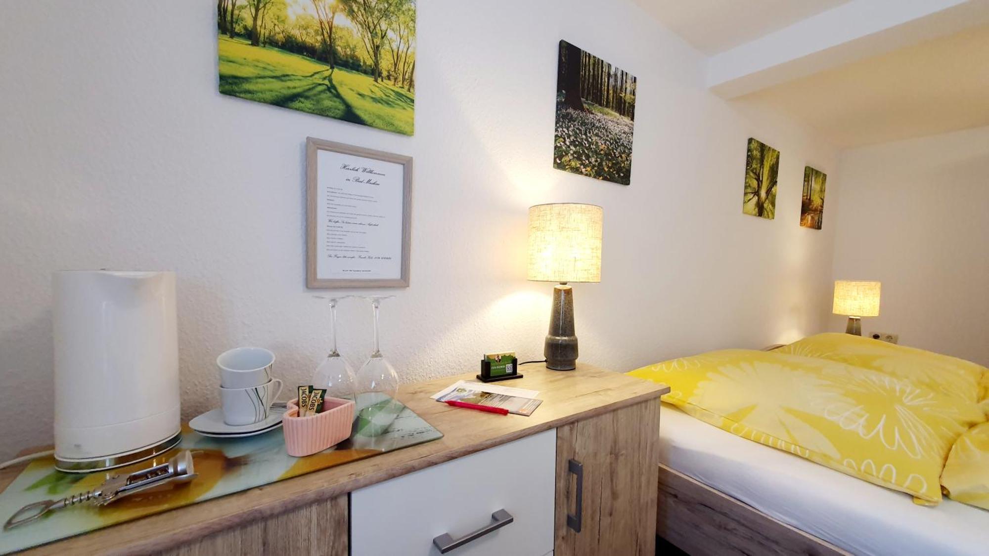 Apartment Gruener Fuerst Mit Sitzecke Im Innenhof & Naehe Park & Erdgeschoss Bad Muskau Luaran gambar