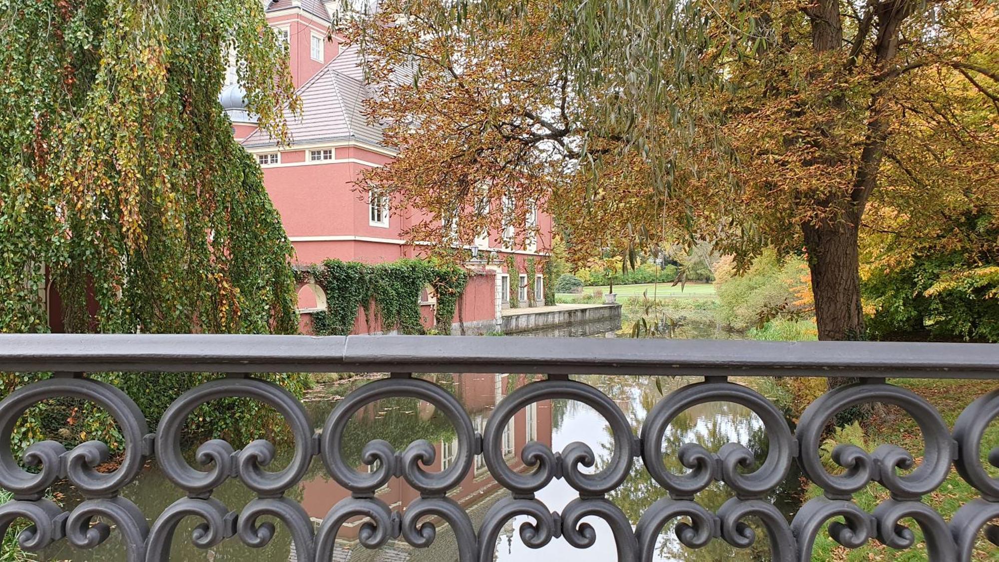 Apartment Gruener Fuerst Mit Sitzecke Im Innenhof & Naehe Park & Erdgeschoss Bad Muskau Luaran gambar