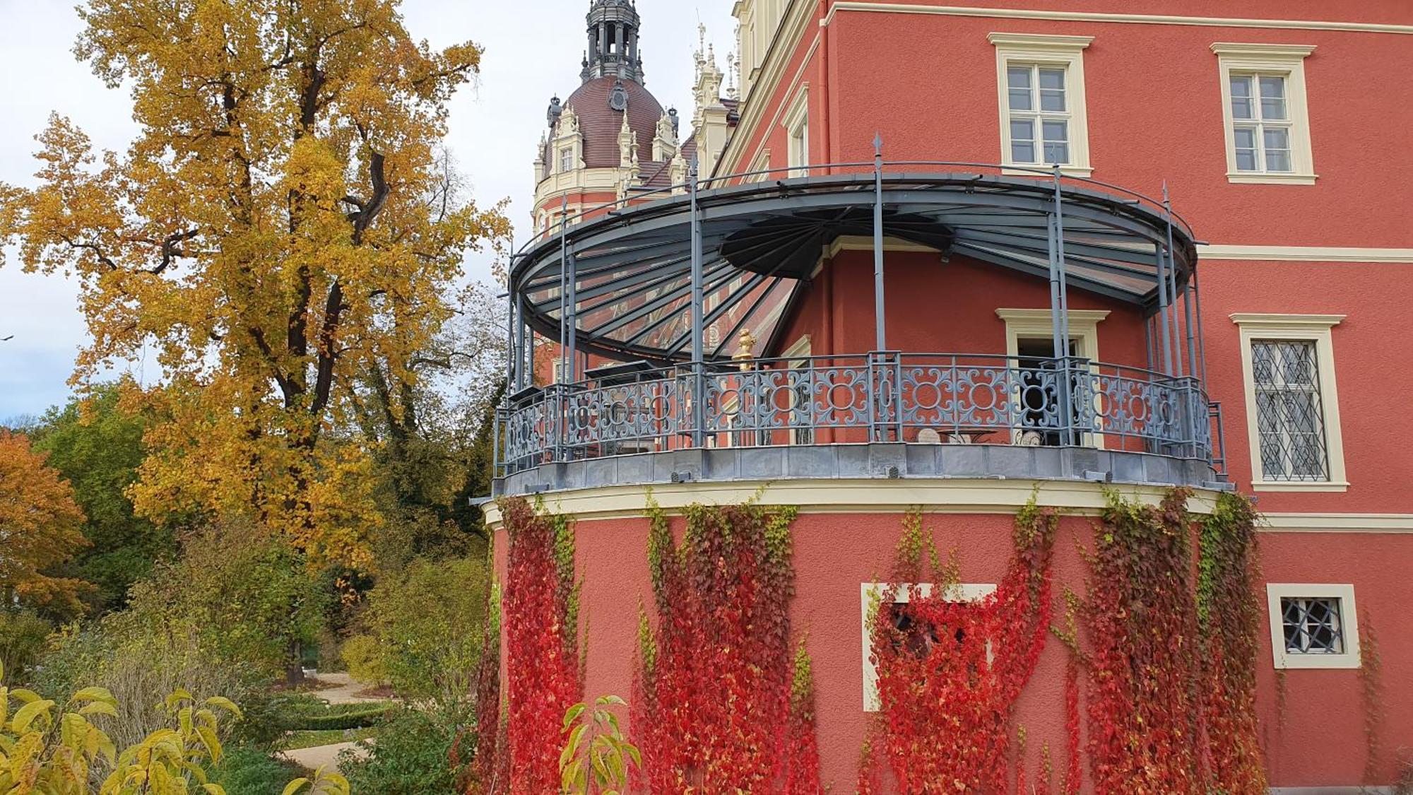 Apartment Gruener Fuerst Mit Sitzecke Im Innenhof & Naehe Park & Erdgeschoss Bad Muskau Luaran gambar