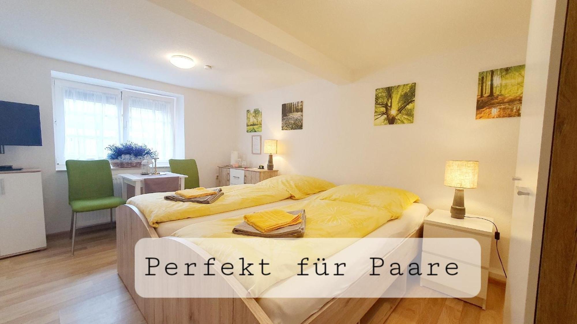 Apartment Gruener Fuerst Mit Sitzecke Im Innenhof & Naehe Park & Erdgeschoss Bad Muskau Luaran gambar